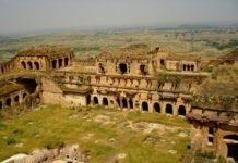 A Few Fort That Are Not Famous For Carrying Historical Heritage in India Fort
