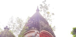 Muluti – heard the name of the place! Muluti is carrying the burden of innumerable terracotta temples in India. Let’s plan for a weekend trip Muluti