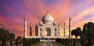 TAJ MAHAL , A SYMBOL OF LOVE… Taj mahal