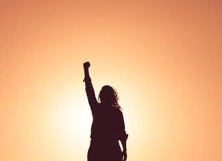 Self-confidence, a pathway to be successful : Here are 5 tips to be confident in life!!!