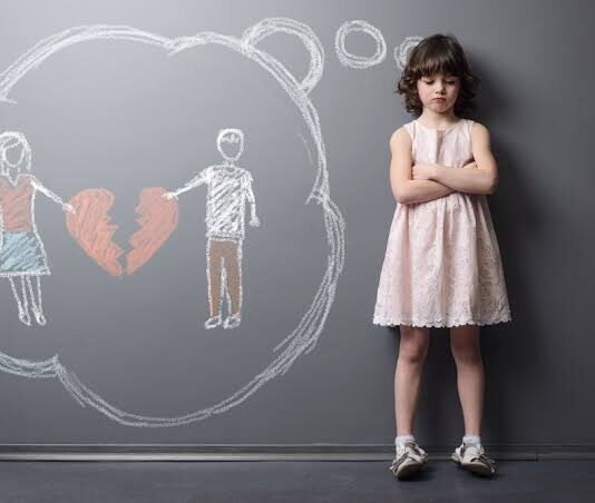 8 EFFECTS OF DIVORCE ON CHILDREN! Vaughan Relationship Centre The Effects of Divorce on Children | Vaughan Relationship Centre