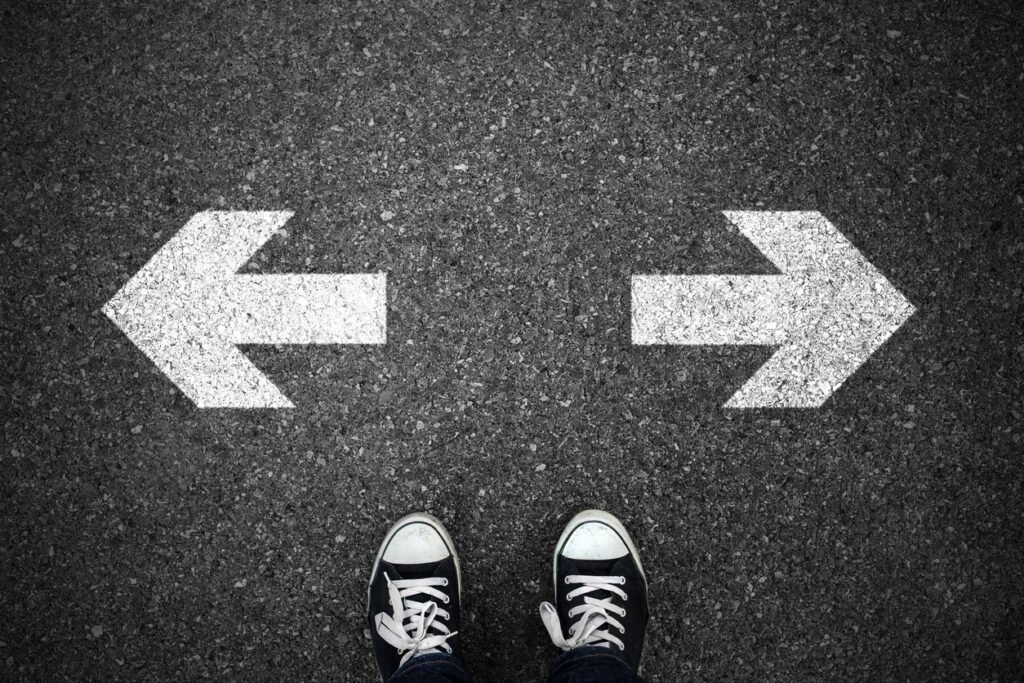 Careers vs jobs: following your passion!! Here are the top 3 reasons you should change your job immediately!!! 2 1 S foGi20Rx0y yABkZFLlQ