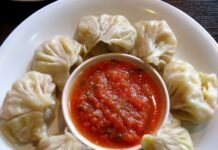 “CHICKEN MOMO”, DO YOU KNOW HOW TO MAKE THIS AT YOUR HOME ? LET’S READ THE FULL PROCESS BRIEFLY IN 5 MINUTES!! Chicken momo