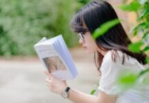 The priceless habit of reading books before your bedtime- Find out 3 reasons why?? habit