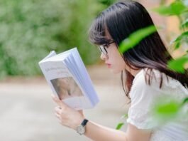 The priceless habit of reading books before your bedtime- Find out 3 reasons why?? habit