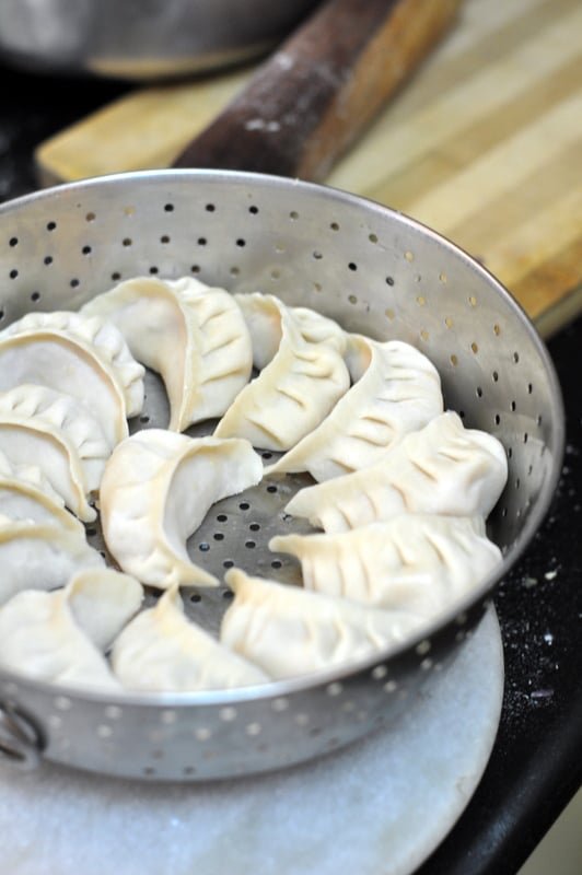 chicken momos