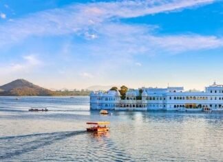 “Hotel over the waves of water”: Best Floating hotel in the country!!(compare and choose from all 4 options).