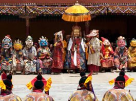 “The Hemis Gompa Festival of Ladakh” Know 10 facts related with this festival !! Hemis Gompa Festival