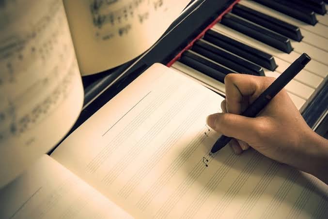 WANT TO PURSUE A CAREER IN MUSIC? HERE ARE 8 MUSICAL CAREER OPPORTUNITIES FOR YOU!!! 6 images 80