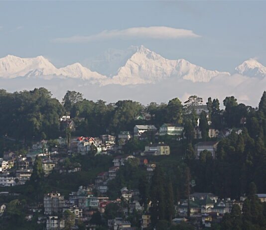Tourist spot! Love to go for a walk? Find out the names of 5 beautiful travel destinations in West Bengal. Tourist