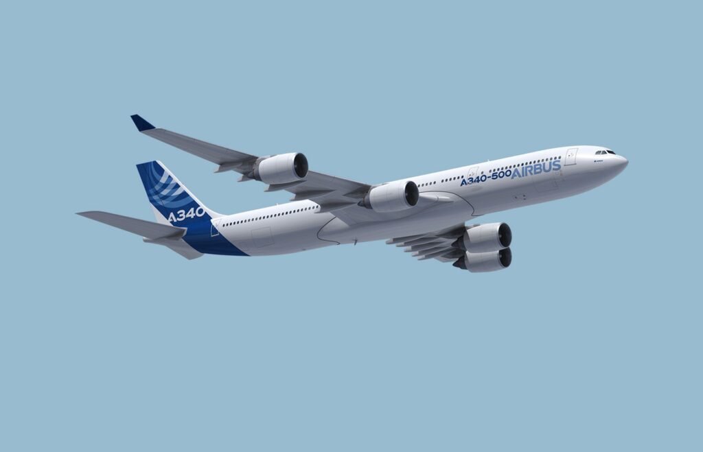 Top 10 biggest passenger airplane in the world 2021 3 commercial aircraft stage A340 500