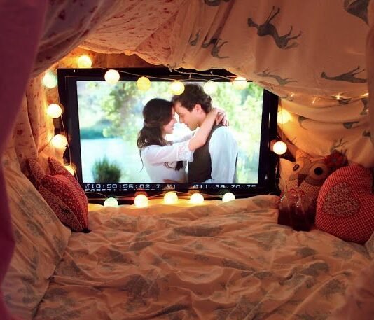 Movie Night? Here are the top 05 Romantic Movies you should definitely consider. movie nights