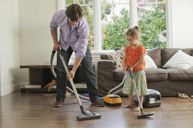 Cleaning Checklist : Steps for a tidy and hygienic home. 2 images 4 3 9