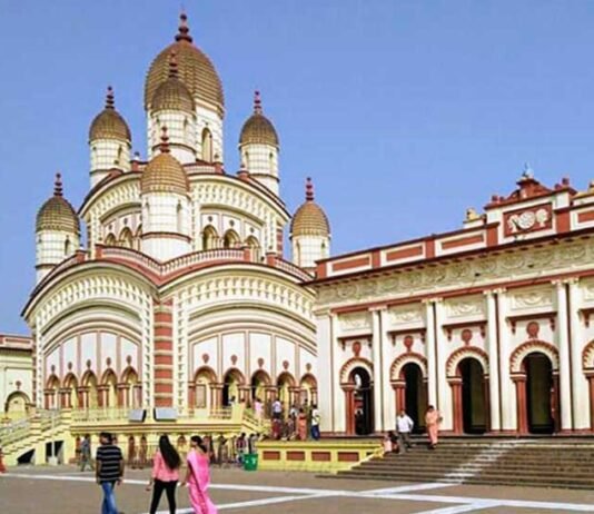 Dakshineswar: The Spiritual Heritage of Kolkata since 1855. Dakhineswar
