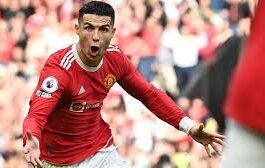 Cristiano Ronaldo becomes a viral topic after choosing Water over Coca-Cola… Read on to know! Cristiano Ronaldo becomes a viral topic after choosing Water over Coca-Cola... Read on to know!